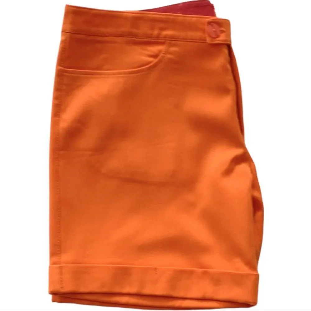 Woman’s Shorts Size 34